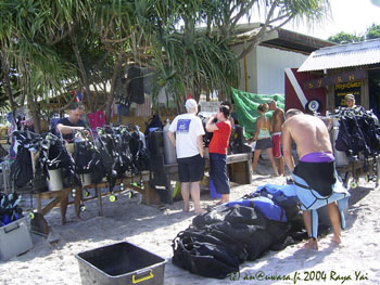 09_raya_divers