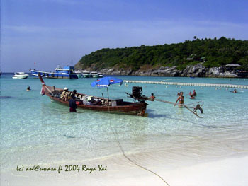 09c_delivery_boat